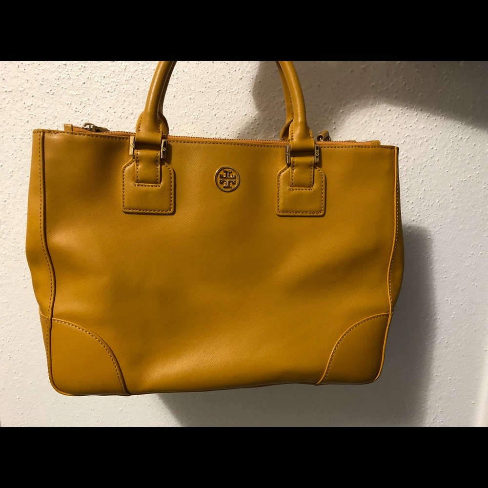 TORY BURCH LEATHER ROBINSON SATCHEL